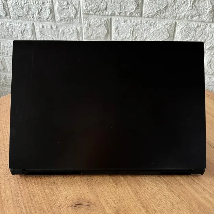 Ігровий ноутбук Б-клас MSI GS66 Stealth 10UE / 15.6" (1920x1080) IPS / Intel Core i7-10750H (6 (12) ядер по 2.6 - 5.0 GHz) / 16 GB DDR4 / 1000 GB SSD / nVidia GeForce RTX 3060, 6 GB GDDR6, 192-bit / WebCam б/в - зображення 3