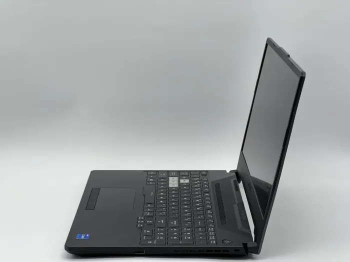 Ігровий ноутбук Asus TUF Gaming TUF506HM / 15.6" (1920x1080) IPS / Intel Core i7-11800H (8 (16) ядер по 2.3 - 4.6 GHz) / 32 GB DDR4 / 960 GB SSD / nVidia GeForce RTX 3060, 6 GB GDDR6, 192-bit / WebCam б/в - зображення 4