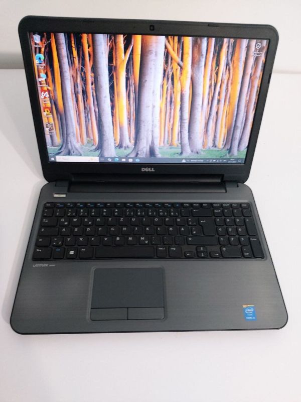 Ноутбук Б-клас Dell Latitude 3540 / 15.6" (1366x768) TN / Intel Core i5-4210U (2 (4) ядра по 1.7 - 2.7 GHz) / 16 GB DDR3 / 256 GB SSD / Intel HD Graphics 4400 / WebCam / DVD-ROM б/в - зображення 2