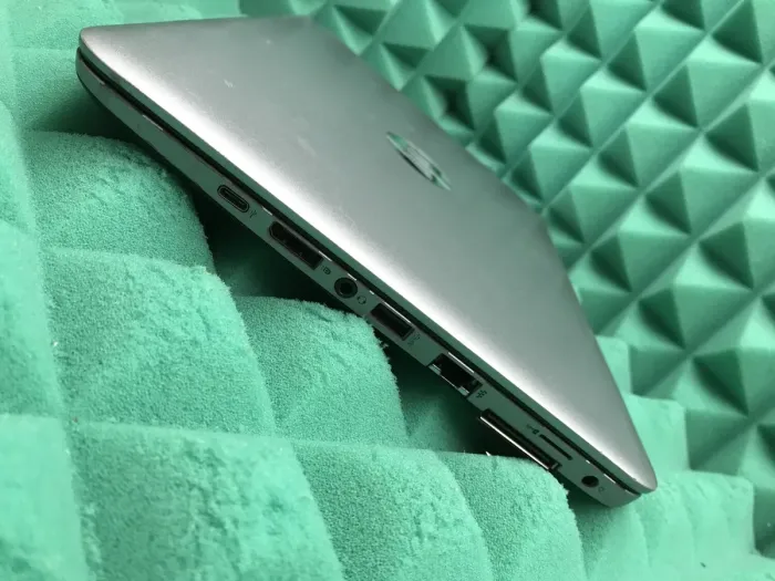 Нетбук Б-клас HP EliteBook 820 G3 / 12.5" (1920x1080) IPS / Intel Core i7-6600U (2 (4) ядра по 2.6 - 3.4 GHz) / 8 GB DDR4 / 240 GB SSD / Intel HD Graphics 520 / WebCam / DisplayPort б/в - зображення 6