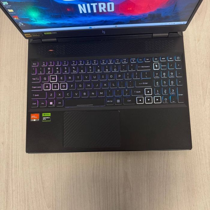 Ігровий ноутбук Б-класу Acer Nitro 16 AN16-41 / 16" (2560x1600) IPS / AMD Ryzen 7 7840HS (8 (16) ядер по 3,8 - 5,1 ГГц) / 32 ГБ DDR5 / 1000 ГБ SSD NVMe / nVidia GeForce RTX 4070, 8 ГБ GDDR6, 128-біт / WebCam б/в - зображення 7