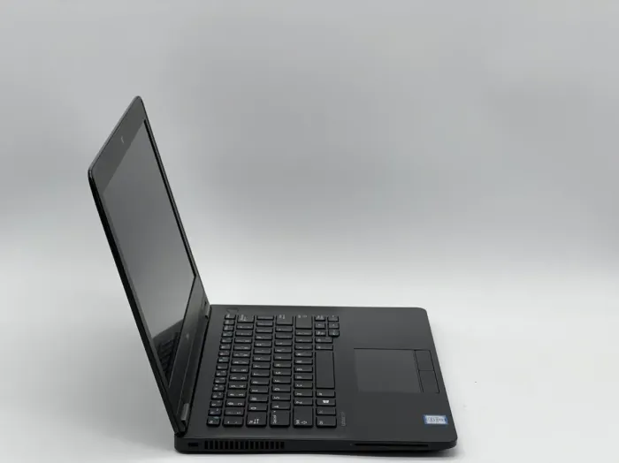Нетбук Dell Latitude E7270 / 12.5" (1366x768) TN / Intel Core i5-6300U (2 (4) ядра по 2.4 - 3.0 GHz) / 8 GB DDR4 / 240 GB SSD / Intel HD Graphics 520 / WebCam б/в - зображення 3