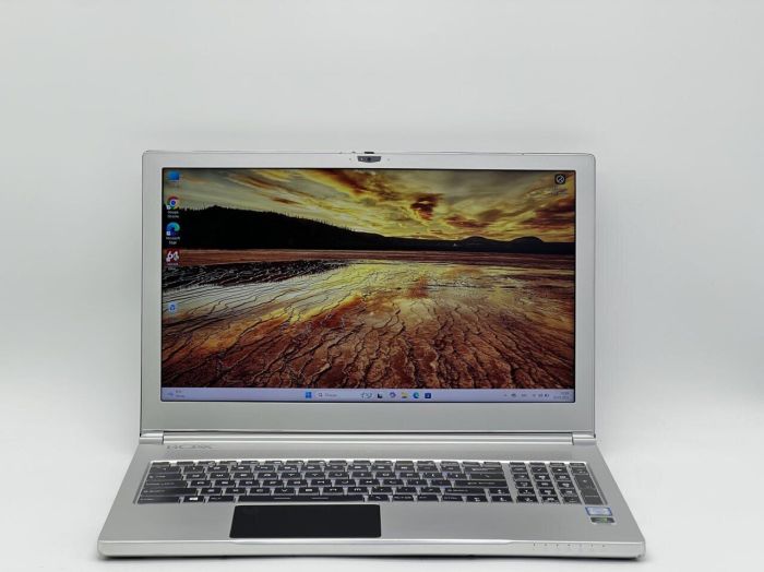 Мобільна робоча станція Boxx GoBoxx MS-16K7 / 15.6" (1920x1080) TN / Intel Core i7-8850H (6 (12) ядер по 2.6 - 4.3 GHz) / 32 GB DDR4 / 480 GB SSD / nVidia Quadro P3200, 6 GB GDDR5, 192-bit / WebCam б/в - зображення 2