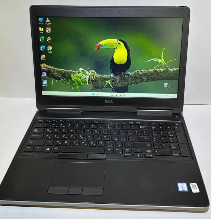 Мобільна робоча станція Б-класу Dell Precision 7520 / 15,6" (1920x1080) IPS / Intel Core i7-7820HQ (4 (8) ядра по 2.9 - 3.9 GHz) / 16 GB DDR4 / 1000 GB SSD / nVidia Quadro M1200, 4 GB GDDR5, 128-bit / WebCam б/в - зображення 2