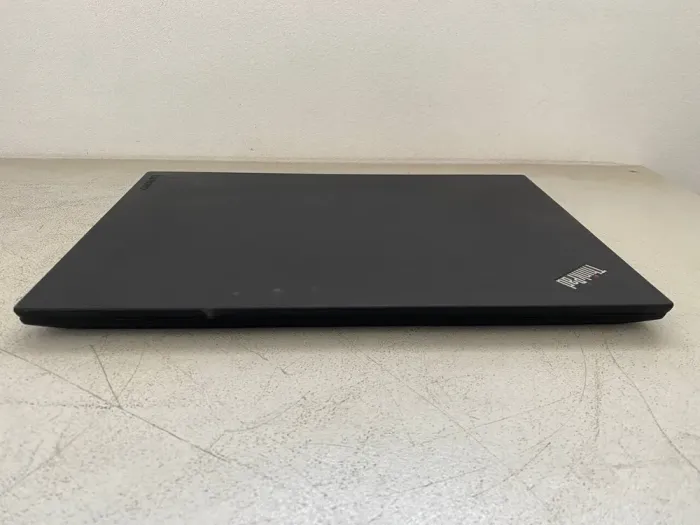 Ноутбук Lenovo ThinkPad T580 / 15.6" (1920x1080) IPS / Intel Core i5-8250U (4 (8) ядра по 1.6 - 3.4 GHz) / 8 GB DDR4 / 256 GB SSD / Intel UHD Graphics 620 / WebCam б/в - зображення 6