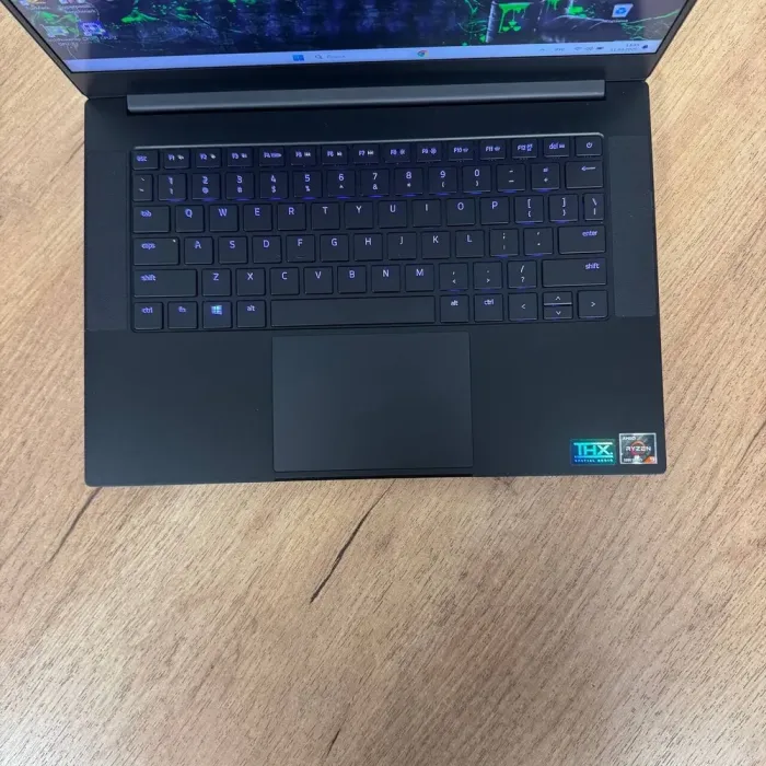 Игровой ноутбук Б-класс Razer Blade 14 RZ09-0370 / 14" (2560x1440) IPS / AMD Ryzen 9 5900HX (8 (16) ядер по 3.3 - 4.6 GHz) / 16 GB DDR4 / 512 GB SSD NVMe / nVidia GeForce RTX 3070, 8 GB GDDR6, 256-bit / WebCam б/в - зображення 7