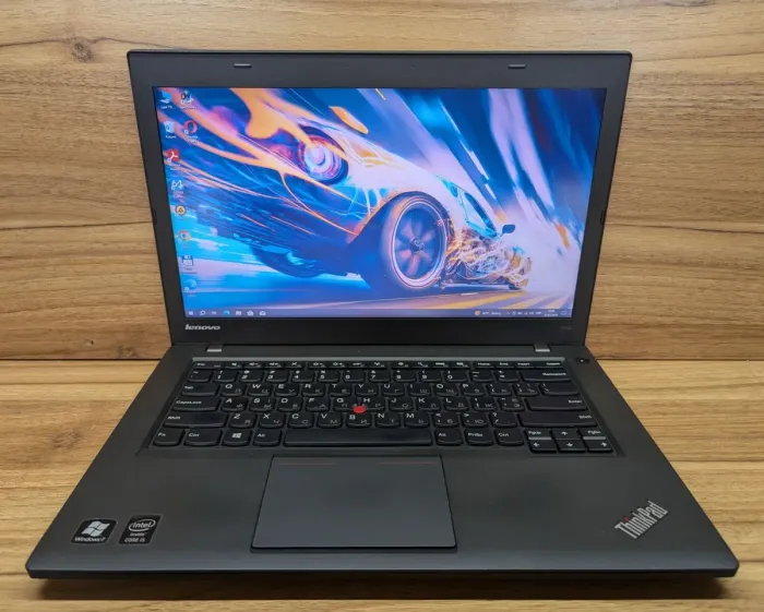 Ноутбук Б-клас Lenovo ThinkPad T440 / 14" (1600x900) TN / Intel Core i5-4300U (2 (4) ядра по 1.9 - 2.9 GHz) / 8 GB DDR3 / 240 GB SSD / Intel HD Graphics 4400 / WebCam / Windows 10 б/в - зображення 2