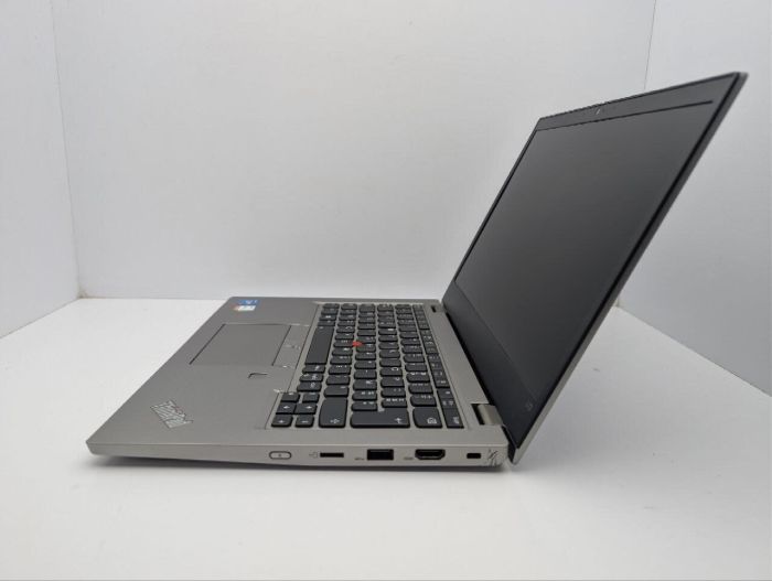 Ноутбук Lenovo ThinkPad L13 Gen 2 / 13.3" (1920x1080) IPS / Intel Core i5-1145G7 (4 (8) ядра по 4.4 GHz) / 16 GB DDR4 / 256 GB SSD M.2 / Intel Iris Xe Graphics / WebCam б/в - изображение 5
