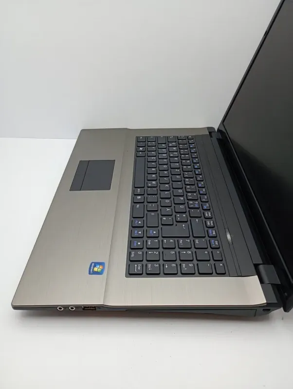 Ноутбук Terra Mobile / 17.3" (1600x900) TN / Intel Core i3-3120M (2 (4) ядра по 2.5 GHz) / 6 GB DDR3 / 500 GB HDD / Intel HD Graphics 4000 / WebCam б/в - зображення 6