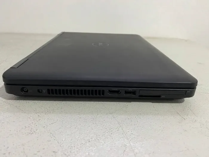 Ноутбук Dell Latitude E5440 / 14" (1600x900) TN / Intel Core i5-4300U (2 (4) ядра по 1.9 - 2.9 GHz) / 8 GB DDR3 / 256 GB SSD / Intel HD Graphics 4400 / WebCam б/у - зображення 3