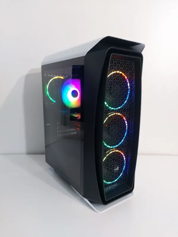 Ігровий ПК AeroCool Aero One Frost Tower / Intel Core i5-8500 (6 ядер 3.0 - 4.1 ГГц) / 24 ГБ DDR4 / 500 ГБ SSD M.2 + 500 ГБ HDD / AMD Radeon RX 580, 8 ГБ GDDR6, 256-біт / 650 Вт б/в - зображення 2
