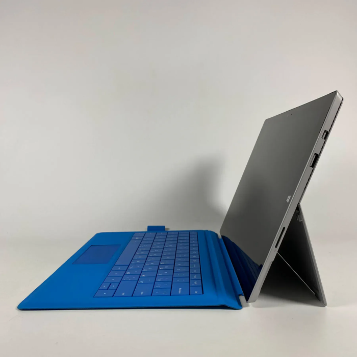 Нетбук-трансформер Microsoft Surface Pro 3 / 12" (2160x1440) IPS Touch / Intel Core i7-4650U (2 (4) ядра по 1.7 - 3.3 GHz) / 8 GB DDR3 / 512 GB SSD / Intel HD Graphics 5000 / WebCam б/в - зображення 5