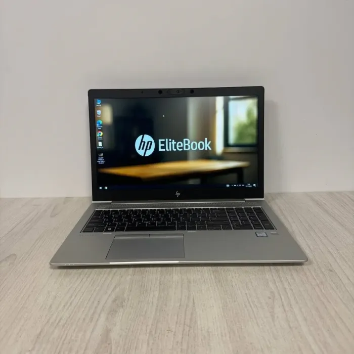 Ультрабук Б-клас HP EliteBook 850 G5 / 15.6" (1920x1080) IPS / Intel Core i7-8550U (4 (8) ядра по 1.8 - 4.0 GHz) / 8 GB DDR4 / 256 GB SSD / Intel UHD Graphics 620 / WebCam б/в - зображення 2
