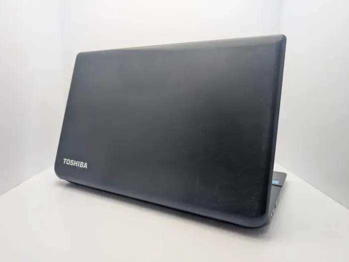 Ноутбук Toshiba Satellite PRO C70-B / 17.3" (1600x900) TN / Intel Core i3-4005U (2 (4) ядра по 1.7 GHz) / 6 GB DDR3 / 500 GB HDD / Intel HD Graphics 4400 / WebCam б/в - зображення 8