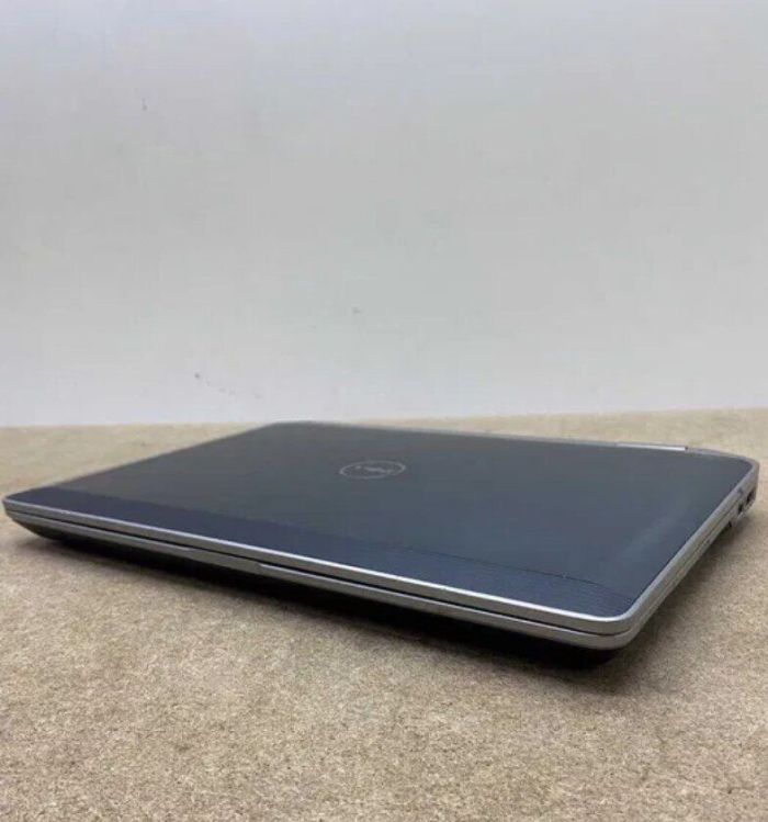 Ультрабук Б-клас Dell Latitude E6320 / 13.3" (1366x768) TN / Intel Core i5-2520M (2 (4) ядра по 2.5 - 3.2 GHz) / 8 GB DDR3 / 120 GB SSD / Intel HD Graphics 3000 / WebCam б/в - зображення 7