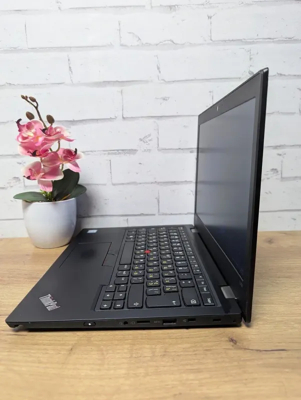 Ультрабук Lenovo ThinkPad L390 / 13.3" (1366x768) TN / Intel Core i3-8145U (2 (4) ядра по 2.1 - 3.9 GHz) / 16 GB DDR4 / 128 GB SSD / Intel UHD Graphics / WebCam б/в - зображення 2