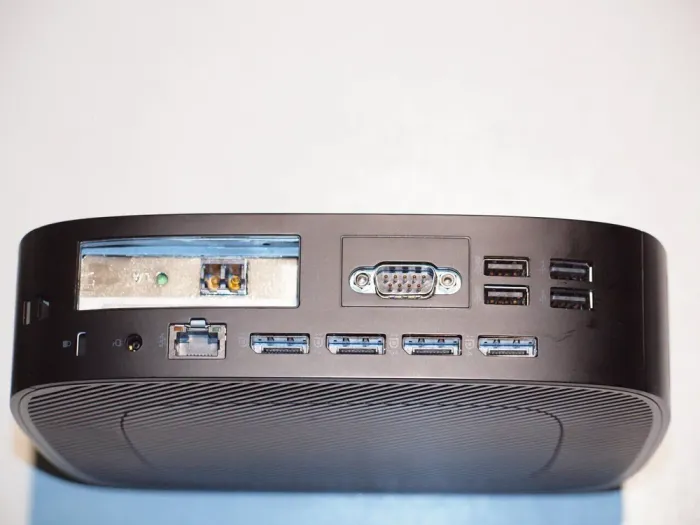 Неттоп HP t740 Thin Client USFF / AMD Ryzen V1756B (4 (8) ядра по 3.25 - 3.6 GHz) / 16 GB DDR4 / 512 GB SSD M.2 / AMD Radeon RX Vega 8 / 120W б/в - зображення 3