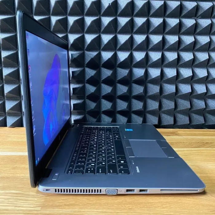 Ноутбук HP EliteBook 850 G2 / 15.6" (1920x1080) TN / Intel Core i7-5600U (2 (4) ядра по 2.6 - 3.2 GHz) / 16 GB DDR3 / 256 GB SSD / Intel HD Graphics 5500 / WebCam б/в - зображення 5