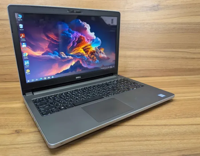 Ноутбук Dell Inspiron 15 5559 / 15.6" (1366x768) TN Touch / Intel Core i7-6500U (2 (4) ядра по 2.5 - 3.1 GHz) / 8 GB DDR3 / 240 GB SSD / Intel HD Graphics 520 / WebCam / Windows 10 б/в - зображення 4