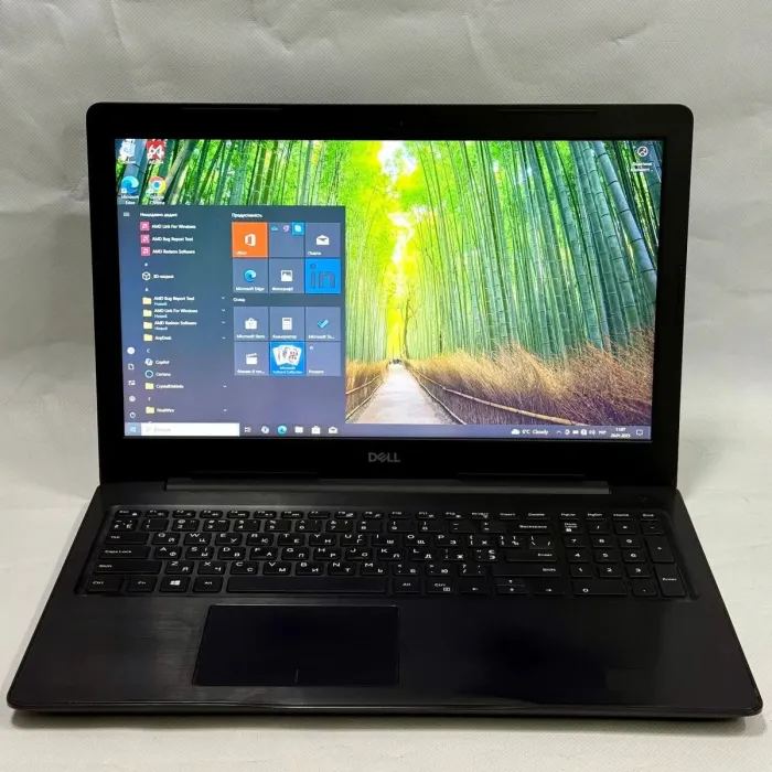 Ноутбук Б-клас Dell Inspiron 15 5570 / 15.6" (1920x1080) TN / Intel Core i5-8250U (4 (8) ядра по 1.6 - 3.4 GHz) / 16 GB DDR4 / 256 GB SSD M.2 + 500 GB HDD / AMD Radeon 530, 2 GB GDDR5, 64-bit / WebCam / DVD-ROM б/в - зображення 2