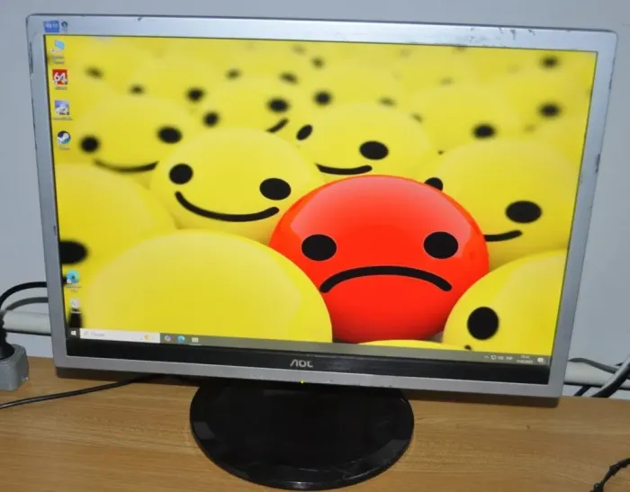 Монітор Б-клас AOC 2219P2 / 22" (1680x1050) TN / VGA, DVI / Вбудовані колонки 2x 1W / VESA 100x100 + Кабелі (VGA або DVI на вибір) та кабель живлення б/в - зображення 5