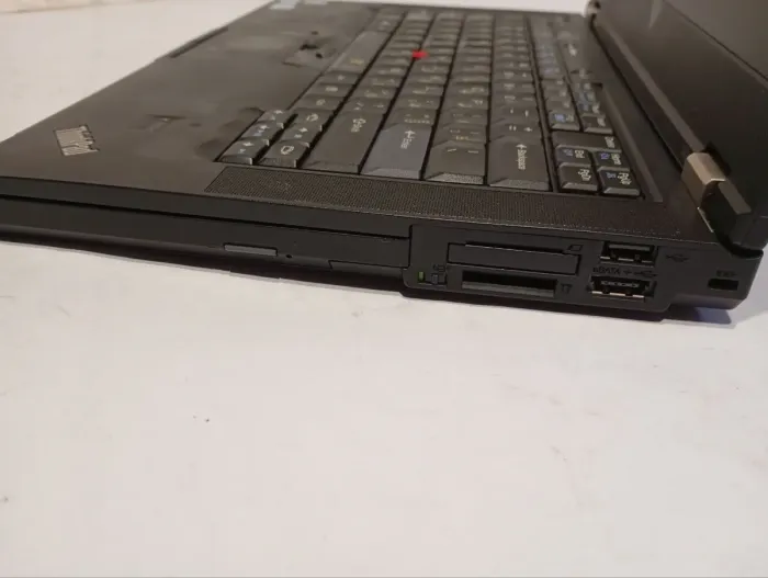 Ноутбук Б-клас Lenovo ThinkPad T420 / 14" (1366x768) TN / Intel Core i5-2520M (2 (4) ядра по 2.5 - 3.2 GHz) / 8 GB DDR3 / 120 GB SSD / Intel HD Graphics 3000 / WebCam / DVD-RW б/в - зображення 6