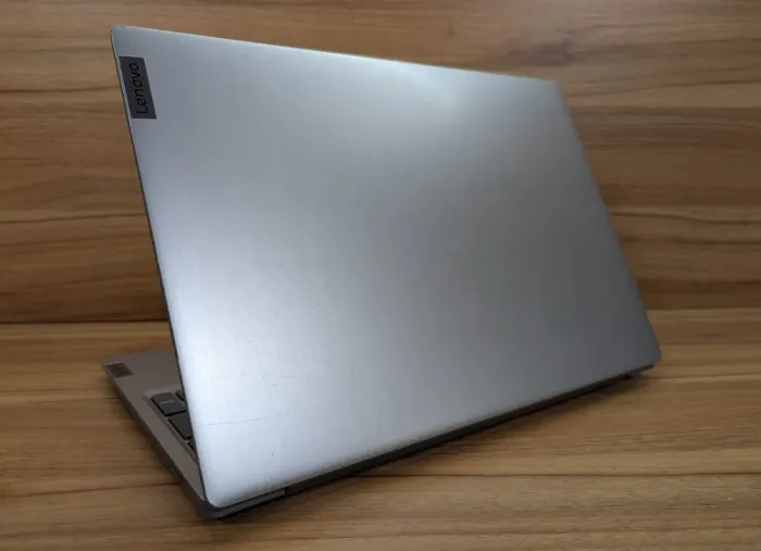 Ноутбук Lenovo IdeaPad 315IIL05 / 15.6" (1366x768) TN Touch / Intel Core i5-1035G1 (4 (8) ядра по 1.0 - 3.6 GHz) / 12 GB DDR4 / 512 GB SSD / Intel UHD Graphics / WebCam / Windows 10 б/в - зображення 6