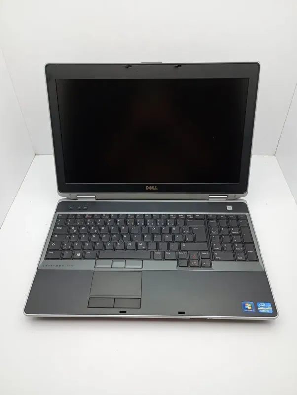 Ноутбук Dell Latitude E6530 / 15.6" (1920x1080) TN / Intel Core i5-3320M (2 (4) ядра по 2.6 - 3.3 GHz) / 8 GB DDR3 / 500 GB HDD / nVidia NVS 5200M, 1 GB DDR3, 64-bit / WebCam б/в - зображення 2