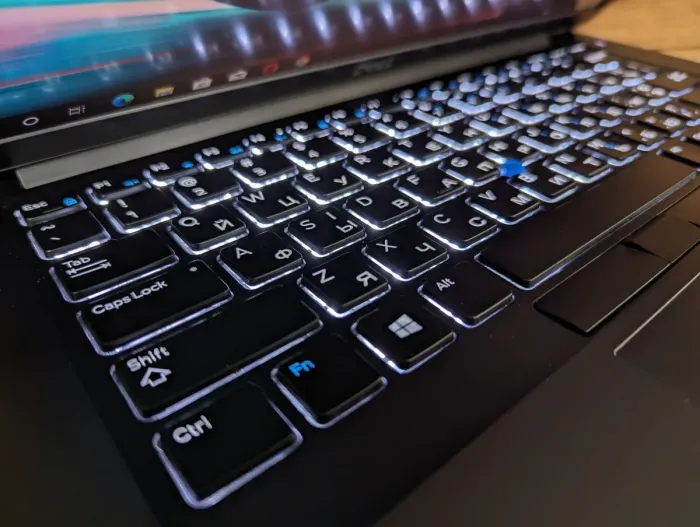 Ультрабук Dell Latitude 7490 / 14" (1920x1080) IPS / Intel Core i7-8650U (4 (8) ядра по 1.9 - 4.2 GHz) / 16 GB DDR4 / 512 GB SSD / Intel UHD Graphics 620 / WebCam / Windows 10 б/в - зображення 6