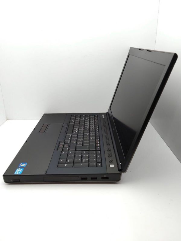 Мобільна робоча станція Dell Precision M6700 / 17.3" (1920x1080) TN / Intel Core i7-3740QM (4 (8) ядра по 2.7 - 3.7 GHz) / 20 GB DDR3 / 120 GB SDD + 500 GB HDD / nVidia Quadro K4000M, 4 GB GDDR5, 256-bit / DVD-ROM б/в - зображення 7