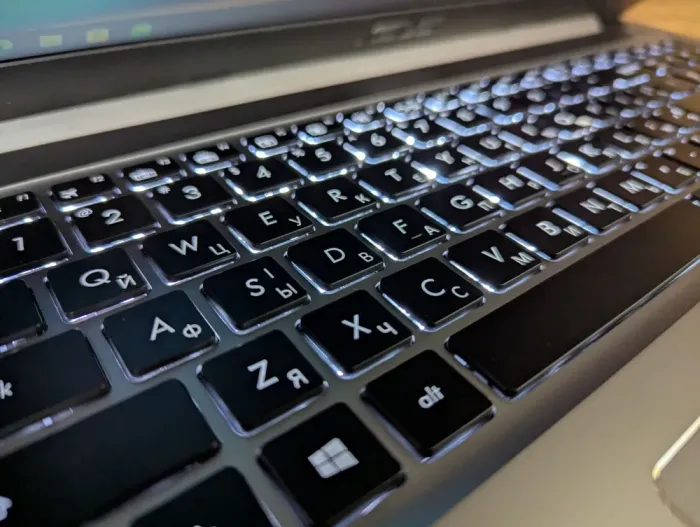 Ігровий ноутбук Asus K501UW / 15.6" (1920x1080) IPS / Intel Core i7-6500U (2 (4) ядра по 2.5 - 3.1 GHz) / 16 GB DDR4 / 512 GB SSD / nVidia GeForce GTX 960M, 2 GB GDDR5, 128-bit / WebCam / Windows 10 б/в - зображення 6