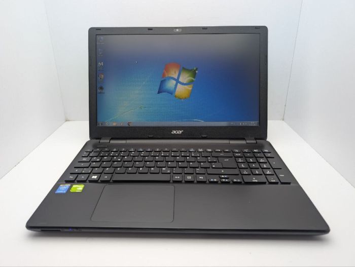 Ноутбук Acer Aspire E5-571G / 15.6" (1366x768) TN / Intel Core i3-4005U (2 (4) ядра по 1.7 GHz) / 6 GB DDR3 / 500 GB HDD / nVidia GeForce 820M, 1 GB GDDR3, 64-bit / WebCam / DVD-ROM б/в - зображення 2