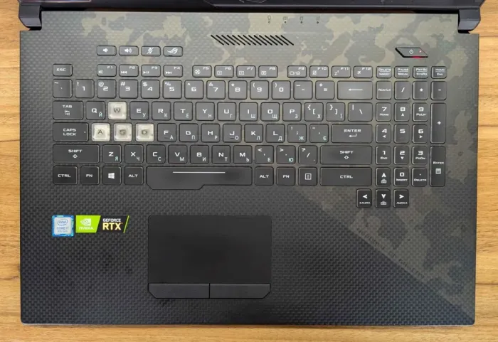 Ігровий ноутбук Б-класу Asus ROG Strix GL704G / 17.3" (1920x1080) IPS / Intel Core i7-8750H (6 (12) ядер по 2.2 - 4.1 GHz) / 16 GB DDR4 / 512 GB SSD + 256 GB SSD / nVidia GeForce RTX 2070, 8 GB GDDR6, 256-bit / HDMI / Windows 10 б/в - зображення 5