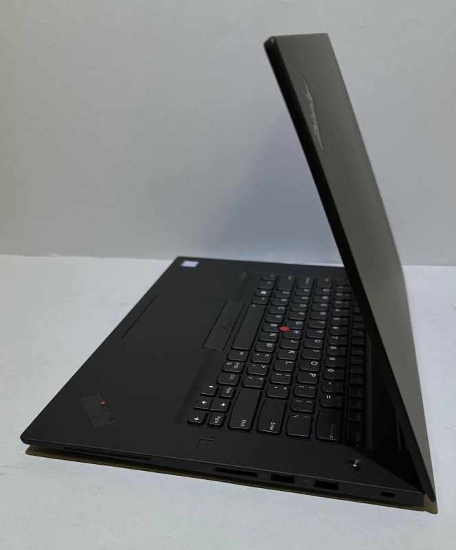 Ігровий ультрабук Lenovo ThinkPad X1 Extreme Gen2 / 15.6" (1920x1080) IPS / Intel Core i7-9850H (6 (12) ядер по 2.6 - 4.6 GHz) / 32 GB DDR4 / 256 GB SSD + 256 GB SSD / nVidia GeForce GTX 1650 Max-Q, 4 GB GDDR6, 128-bit / WebCam / Win 11 Pro б/в - зображення 4