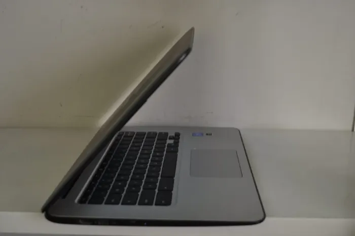 Ноутбук Б-клас HP ChromeBook 14 G4 / 14" (1366x768) TN / Intel Celeron N2840 (2 ядра по 2.16 - 2.58 GHz) / 4 GB DDR3 / 16 GB eMMC / Intel HD Graphics / WebCam / Chrome OS б/в - зображення 15