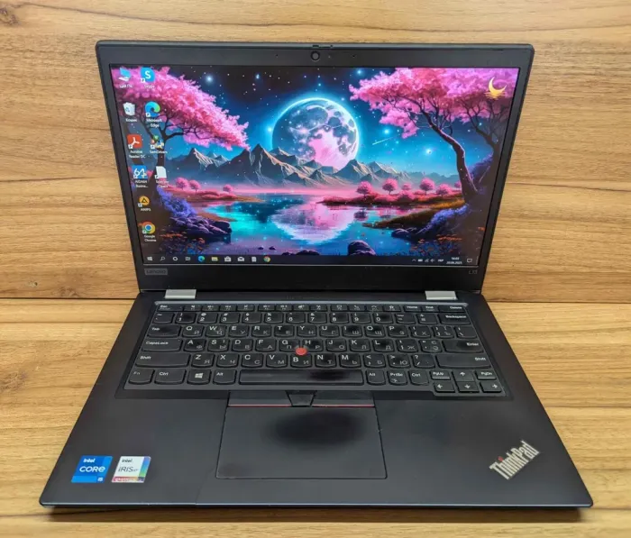 Ноутбук Б-клас Lenovo ThinkPad L13 Gen 2 / 13.3" (1920x1080) IPS / Intel Core i5-1135G7 (4 (8) ядра по 2.4 - 4.2 GHz) / 8 GB DDR4 / 512 GB SSD / Intel Iris Xe Graphics / WebCam / Windows 10 б/в - зображення 2