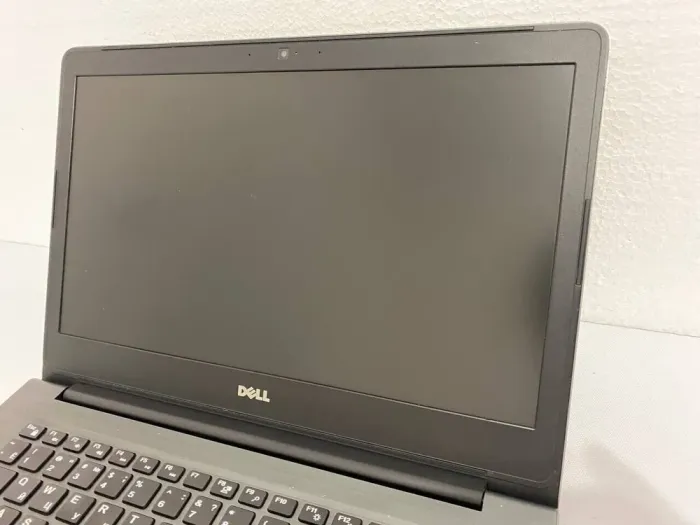 Ноутбук Dell Vostro 5468 / 14" (1366x768) TN / Intel Core i3-7100U (2 (4) ядра по 2.4 GHz) / 8 GB DDR4 / 240 GB SSD / Intel HD Graphics 620 / WebCam / HDMI б/в - зображення 3