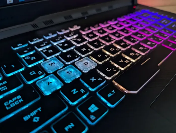 Ігровий ноутбук Asus ROG Strix G512L / 15.6" (1920x1080) IPS / Intel Core i7-10870H (8 (16) ядер по 2.2 - 5.0 GHz) / 16 GB DDR4 / 512 GB SSD / nVidia GeForce RTX 2060, 6 GB GDDR6, 192-bit / HDMI / Windows 10 б/в - зображення 6