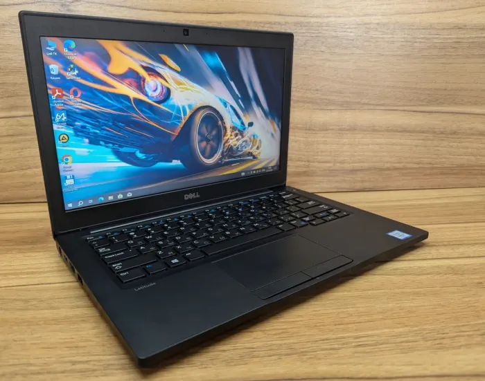 Нетбук Dell Latitude 7280 / 12.5" (1366x768) TN / Intel Core i7-7600U (2 (4) ядра по 2.8 - 3.9 GHz) / 8 GB DDR4 / 256 GB SSD / Intel HD Graphics 520 / WebCam / Windows 10 б/в - зображення 4