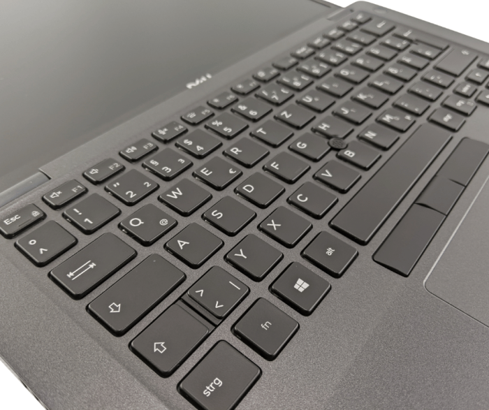 Ультрабук Dell Latitude 5400 / 14" (1920x1080) IPS / Intel Core i5-8365U (4 (8) ядра по 1.6 - 4.1 GHz) / 16 GB DDR4 / 240 GB SSD M.2 / Intel UHD Graphics 620 / WebCam б/в - зображення 4