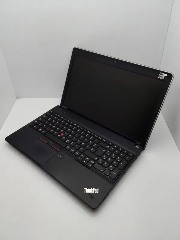 Ноутбук Lenovo E530 / 15.6" (1366x768) TN / Intel Core i5-3210M (2 (4) ядра по 2.5 - 3.1 GHz) / 16 GB DDR3 / 1000 GB HDD / nVidia GeForce GT 635M, 2 GB DDR3, 128-bit / WebCam б/в - зображення 4