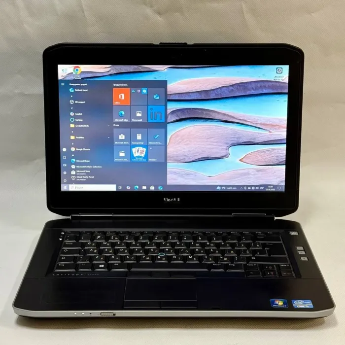 Ноутбук Dell Latitude E5430 / 14" (1366x768) TN / Intel Core i5-3320M (2 (4) ядра по 2.6 - 3.3 GHz) / 8 GB DDR3 / 320 GB HDD / Intel HD Graphics 4000 / WebCam / Windows 10 Pro б/в - зображення 2