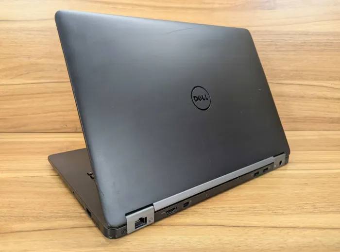 Ультрабук Dell Latitude E7470 / 14" (1920x1080) IPS / Intel Core i5-6300U (2 (4) ядра по 2.4 - 3.0 GHz) / 8 GB DDR4 / 256 GB SSD / Intel HD Graphics 520 / HDMI / Windows 10 б/в - зображення 7