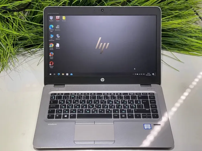 Ноутбук HP EliteBook 840 G4 / 14" (1920x1080) TN / Intel Core i5-7200U (2 (4) ядра по 2.5 - 3.1 GHz) / 16 GB DDR4 / 240 GB SSD / Intel HD Graphics 620 / WebCam б/в - зображення 2