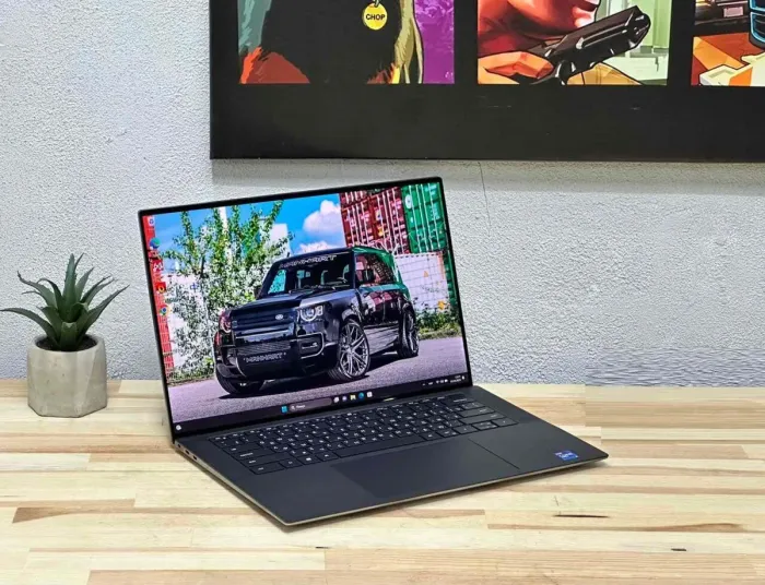 Мобільна робоча станція Dell Precision 5560 / 15.6" (3840x2400) IPS Touch / Intel Core i7-11850H (8 (16) ядер по 2.5 - 4.8 GHz) / 32 GB DDR4 / 512 GB SSD / nVidia Quadro T1200, 4 GB GDDR6, 128-bit / WebCam / Win 11 Pro б/в - зображення 3