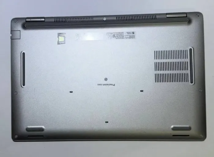 Ноутбук Б-клас Dell Precision 3560 / 15.6" (1920x1080) IPS / Intel Core i7-1185G7 (4 (8) ядра по 1.2 - 4.8 GHz) / 16 GB DDR4 / 512 GB SSD / Intel Iris Xe Graphics / WebCam б/в - зображення 5