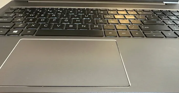 Мобільна робоча станція HP ZBook Power G7 / 15.6" (1920х1080) IPS / Intel Core i7-10850H (6 (12) ядер по 4.9 - 5.1 GHz) / 32 GB DDR4 / 512 GB SSD / nVidia Quadro T2000 Max-Q, 4 GB GDDR5, 128-bit / WebCam б/в - изображение 9