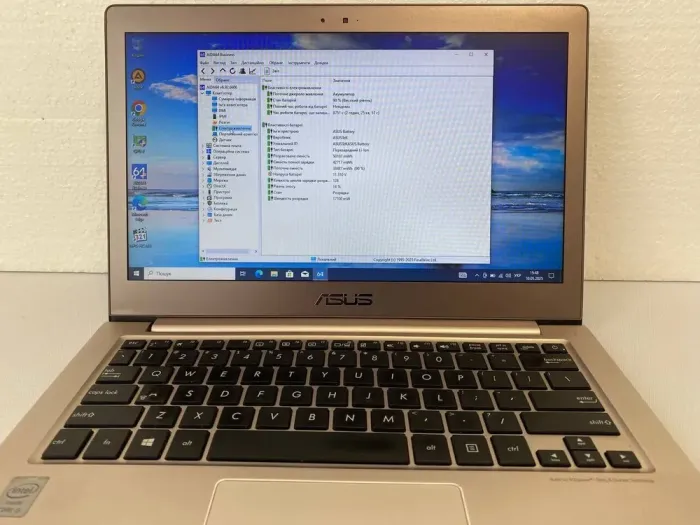 Ноутбук Б-клас Asus ZenBook UX303L / 13.3" (1366x768) TN / Intel Core i5-5200U (2 (4) ядра по 2.2 - 2.7 GHz) / 8 GB DDR3 / 128 GB SSD / Intel HD Graphics 5500 / WebCam б/в - зображення 2