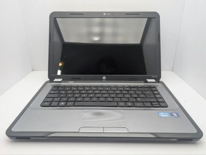 Ноутбук HP Pavilion G6-1217sg / 15.6" (1366x768) TN / Intel Core i5-2430M (2 (4) ядра по 2.4 - 3.0 GHz) / 6 GB DDR3 / 120 GB SSD / AMD Radeon HD 6470M, 1 GB GDDR3, 64-bit / WebCam / DVD-ROM б/в - зображення 3