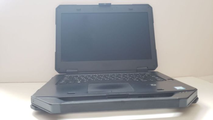 Захищений ноутбук Dell Latitude 5414 Rugged / 14" (1920x1080) IPS / Intel Core i7-6600U (2 (4) ядра по 2.6 - 3.4 GHz) / 16 GB DDR4 / 512 GB SSD / Intel HD Graphics 520 б/в - зображення 2